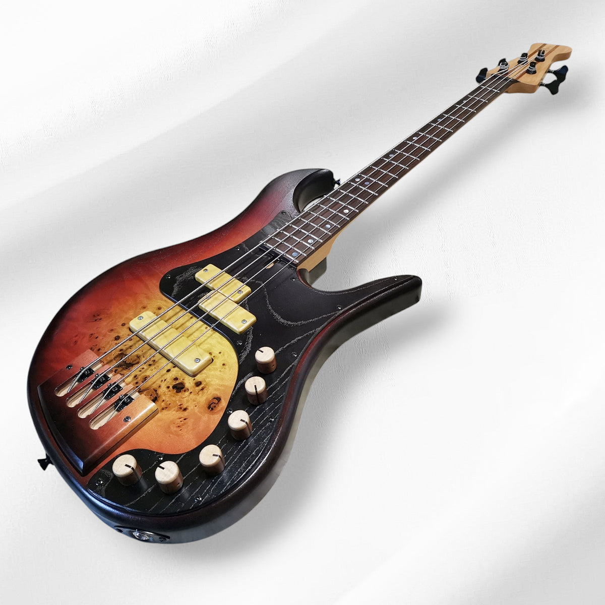 ベース tig tuned bass Selva SEB2020sp Kanade Weave DC4 short scale bass Burl Poplar / Madagascar