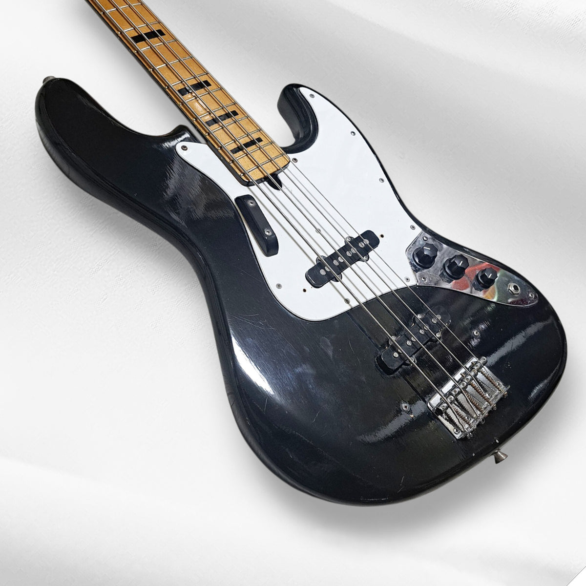 ベース fresher jazz bass rn-