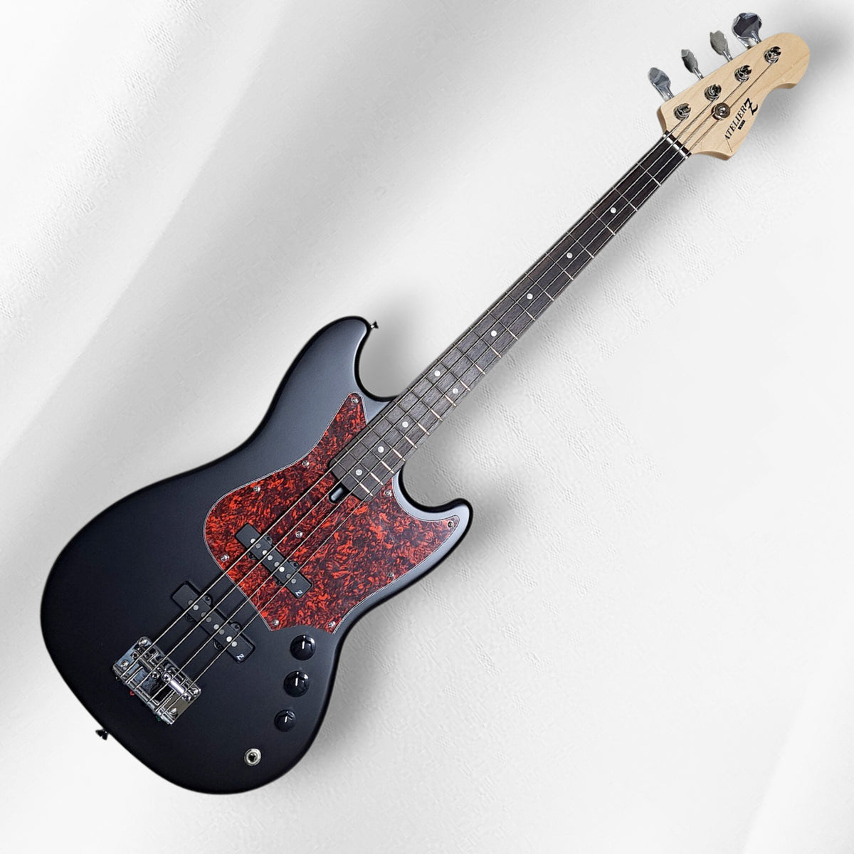 Atelier Z Baby Z Vintage J4 Mustang Style Shortscale – BassJapanDirect