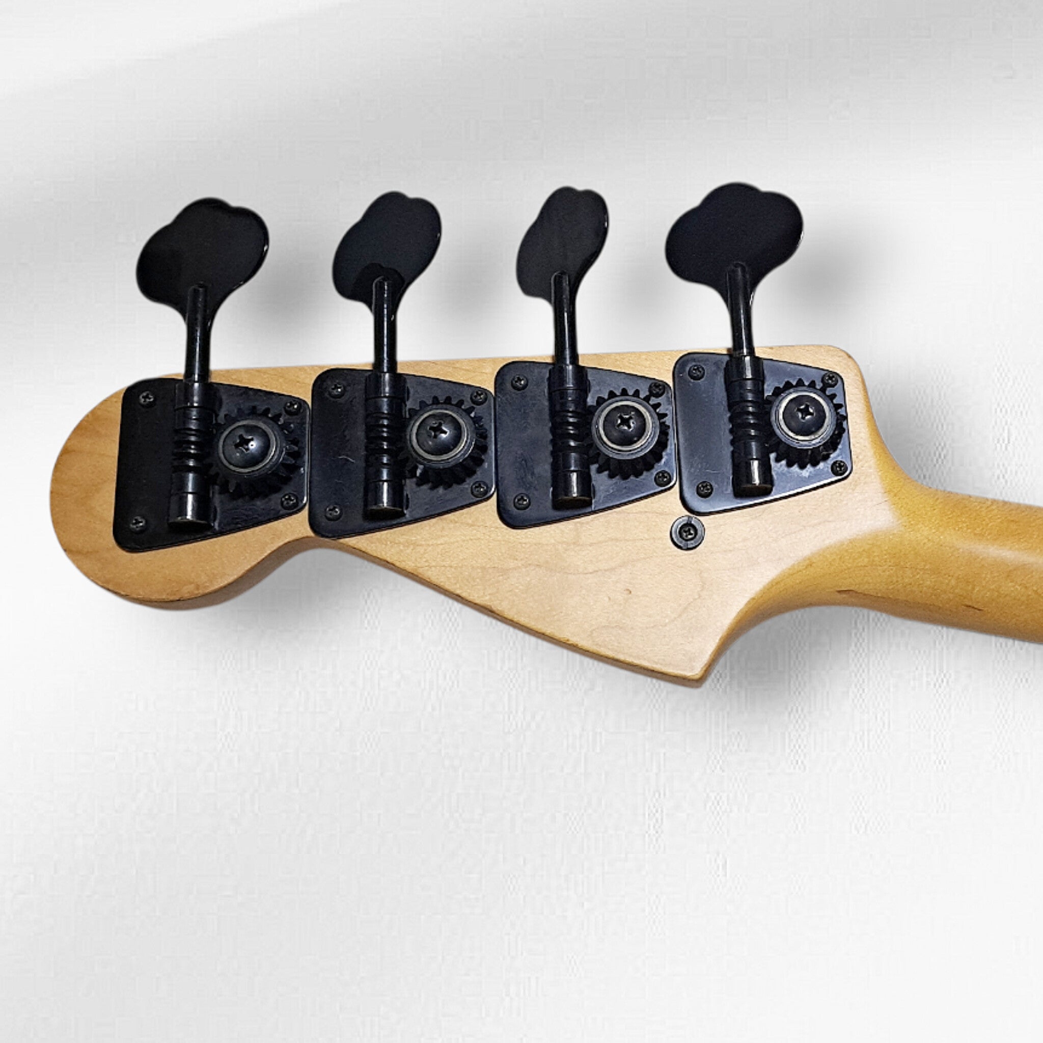 Levinson Blade B2 Jazz Bass 1997 – BassJapanDirect